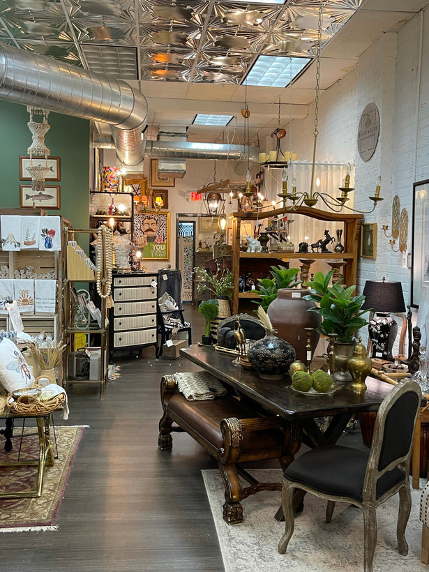 RUSTIC &amp; LUXE