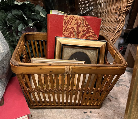Vintage basket w/wood bottom