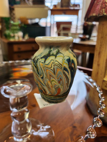 Roadside pottery vase 3.25 " tall