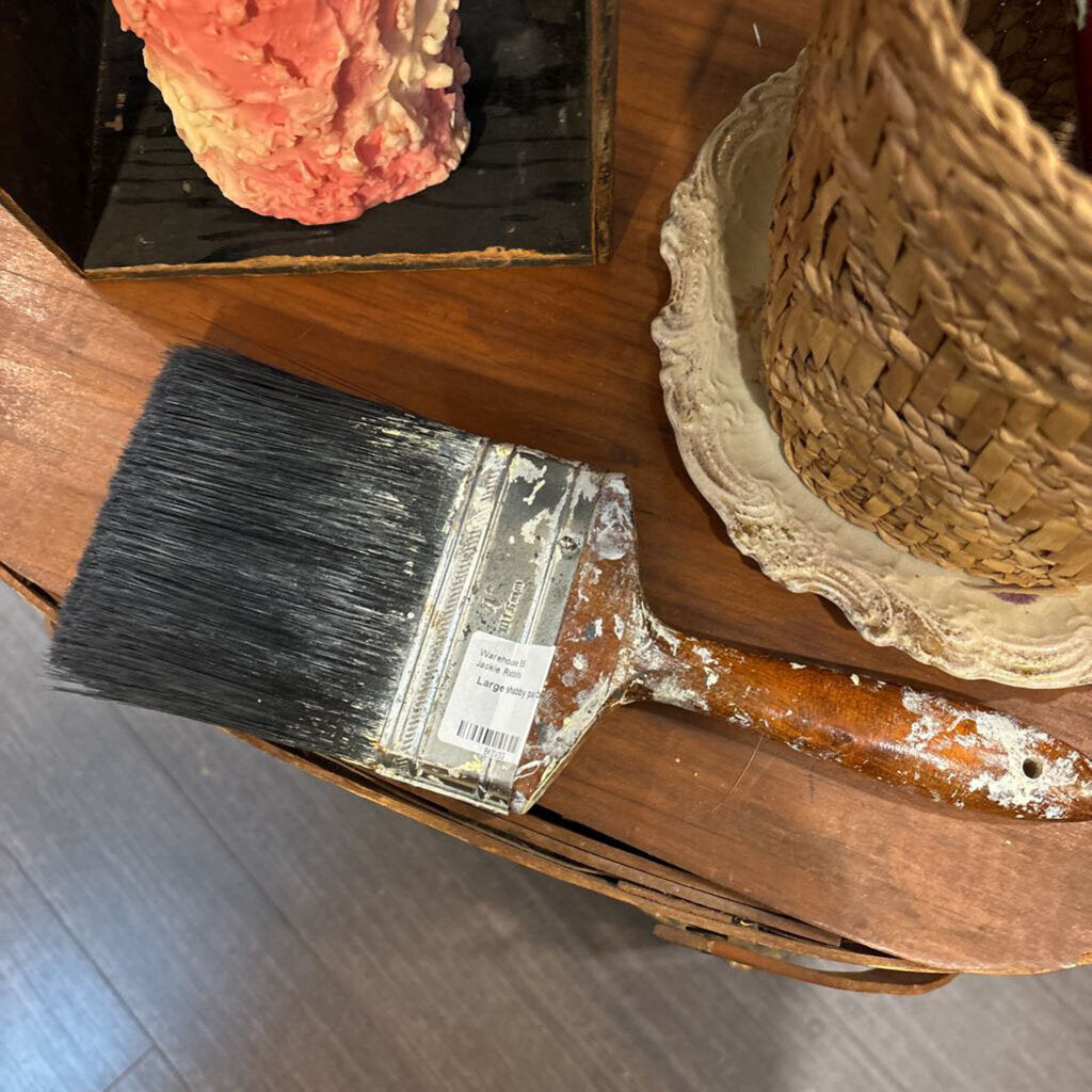 Large shabby paint brush