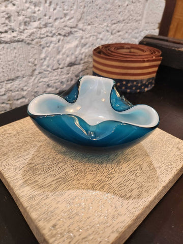 Case glass dish 4" wide