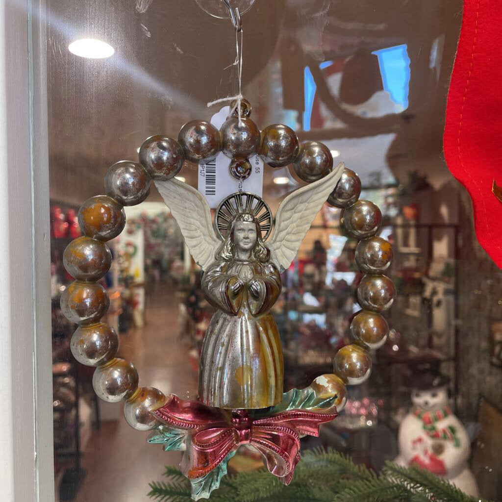 Moxie - 60s Plastic Angel Wreath - 6"