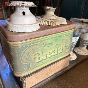 Bread tin