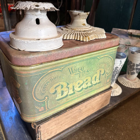 Bread tin