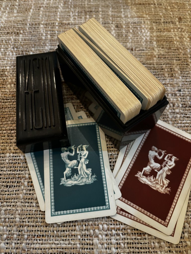 KEM VINTAGE DOUBLE DECK PLAYING CARDS IN BAKELITE CASE w/CAMEO PATTERN