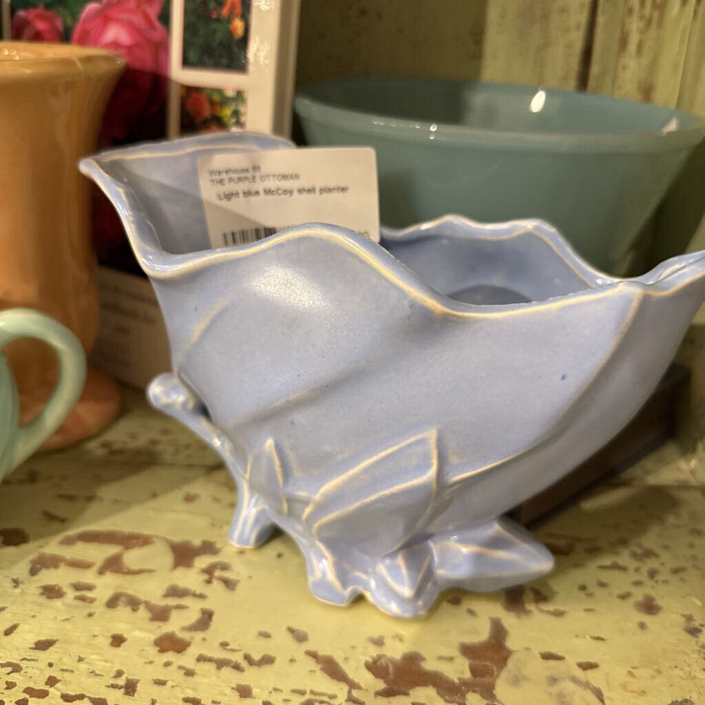 Light blue McCoy shell planter