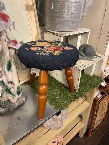 Vintage Needlepoint Roses Stool as is