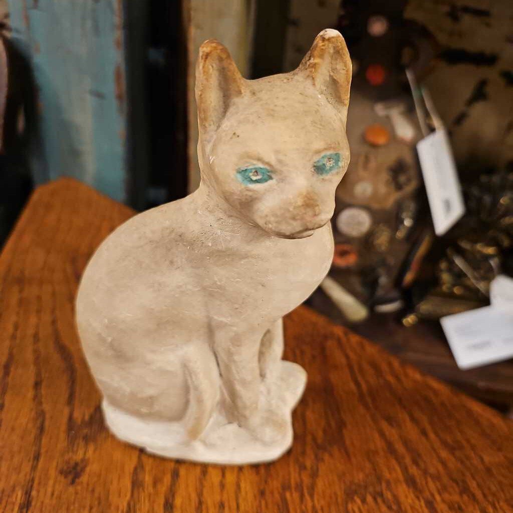 Vintage chalkware cat