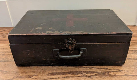 Antique Medical Syringe Box w/Latch Tyler Rubber Co.15x9x5