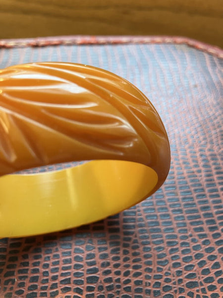 Vintage butterscotch carved Bakelite bracelet