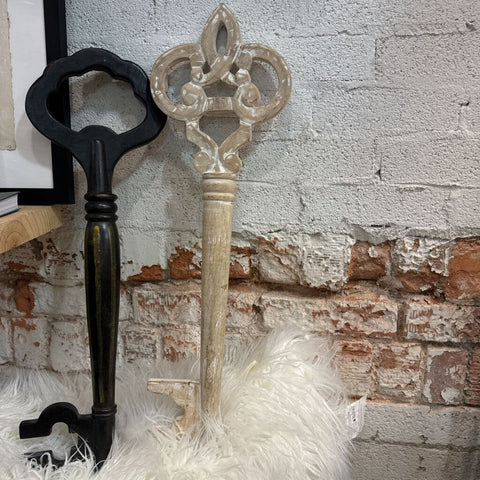 Wood key white