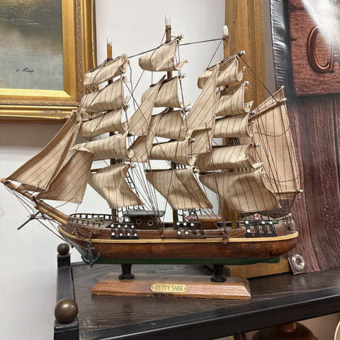 Vintage cruise ship model, m.s. Amsterdam, scale 1:780