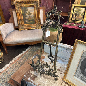 Iron easel