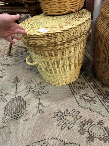 Vintage yellow basket with lid / small hamper