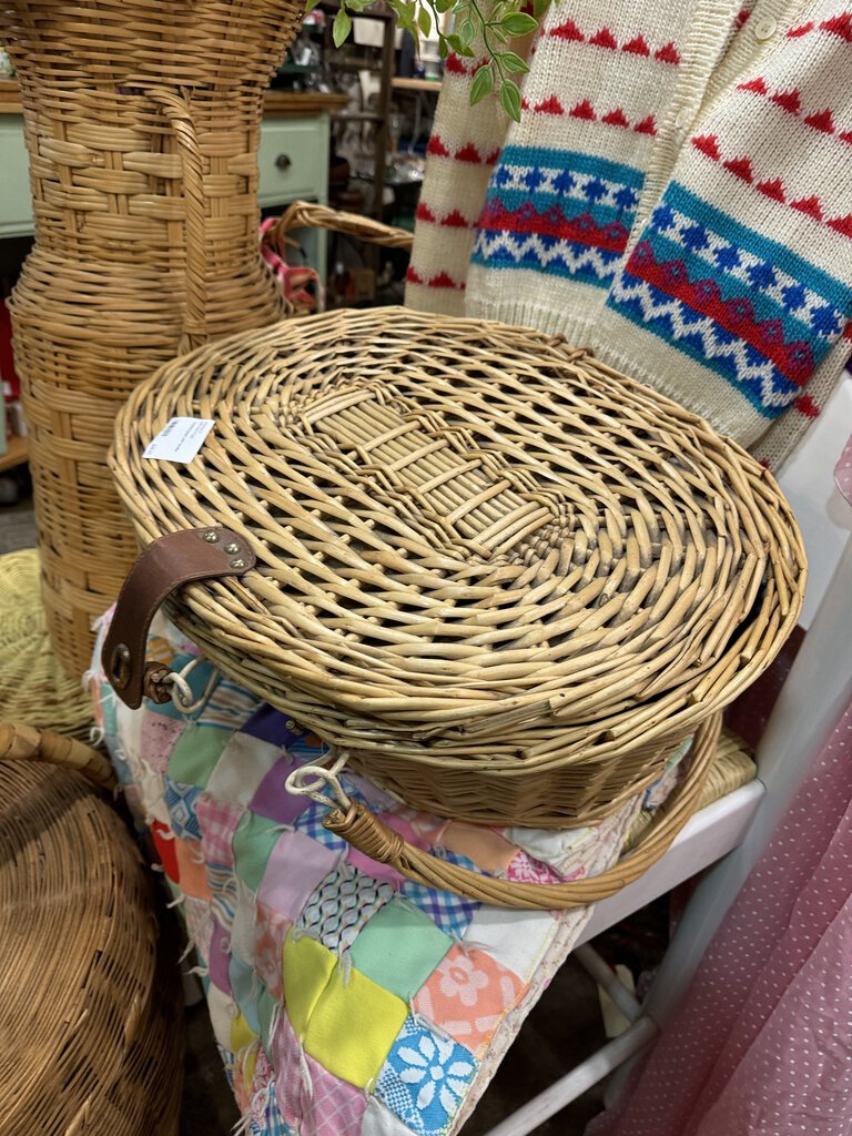 Covered basket with handles