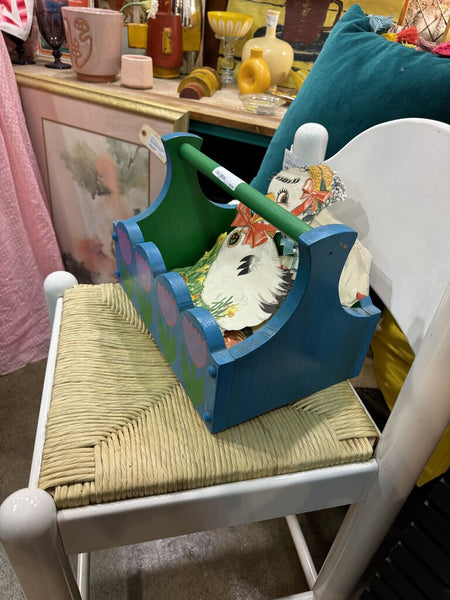 Wood tulip painted tote