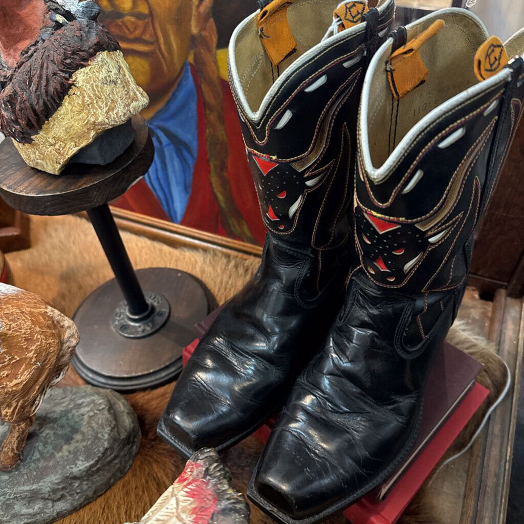 50's wild bull motif cowboy boots with Neolite soles, size 6