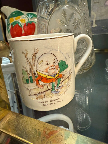 Humpty Dumpty Mug Made in England 3" tall W1763