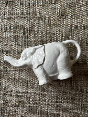VINTAGE WHITE ELEPHANT CREAMER