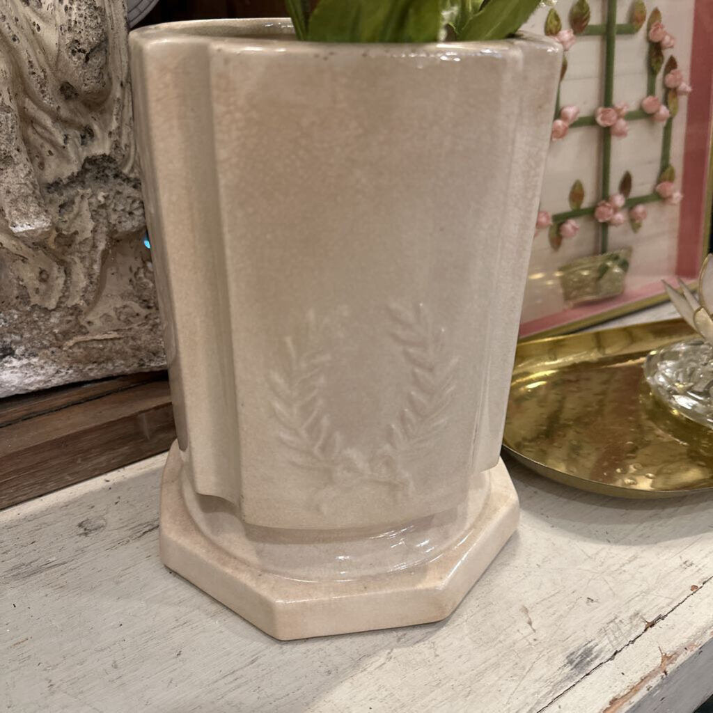 Pottery vase