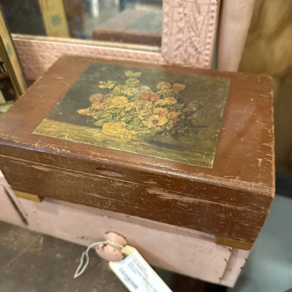 Wood box with floral