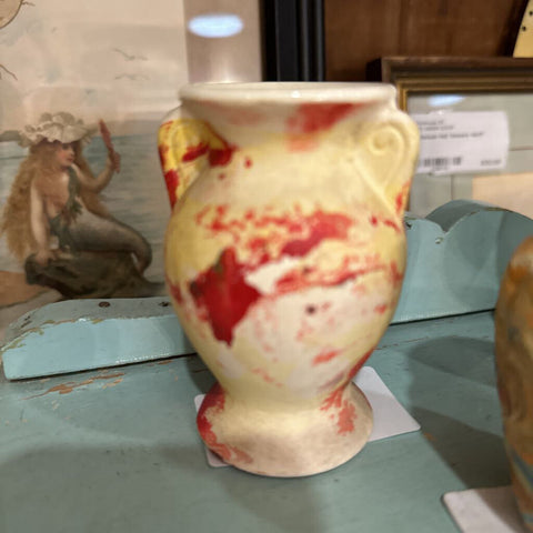 Tourist pottery