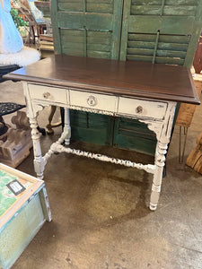 Small Desk 34L 20.25D 28H IN STORE PICKUP ONLY