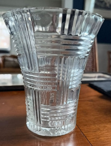 Glass Vase 6.75" tall W1792