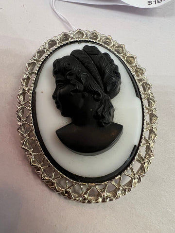 Vintage Cameo