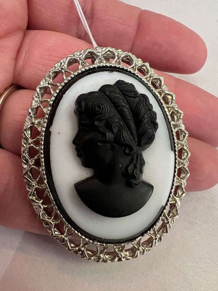 Vintage Cameo