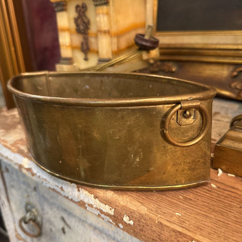 Oval brass planter insert