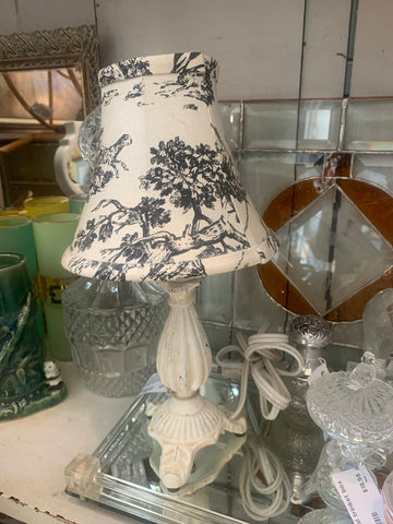 Small buffet cast iron lamp with tole shade