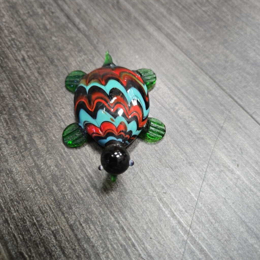 Glass turtle 3" long