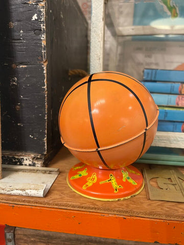 Jens Fresh Vintage ~ Vintage basketball bank