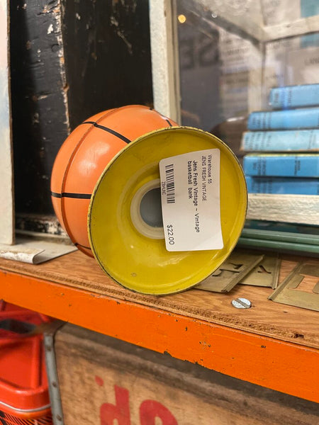 Jens Fresh Vintage ~ Vintage basketball bank