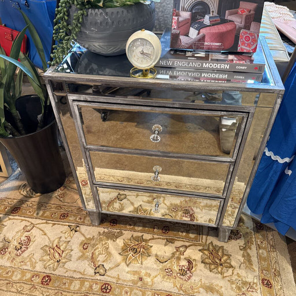 mirror night stands pair in store pick up only 23.5w 13d 29t