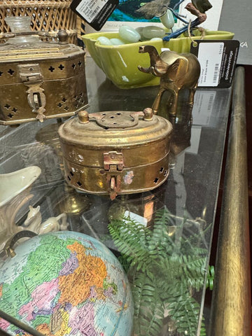 Small Brass Cricket Box (3" oval) W1826