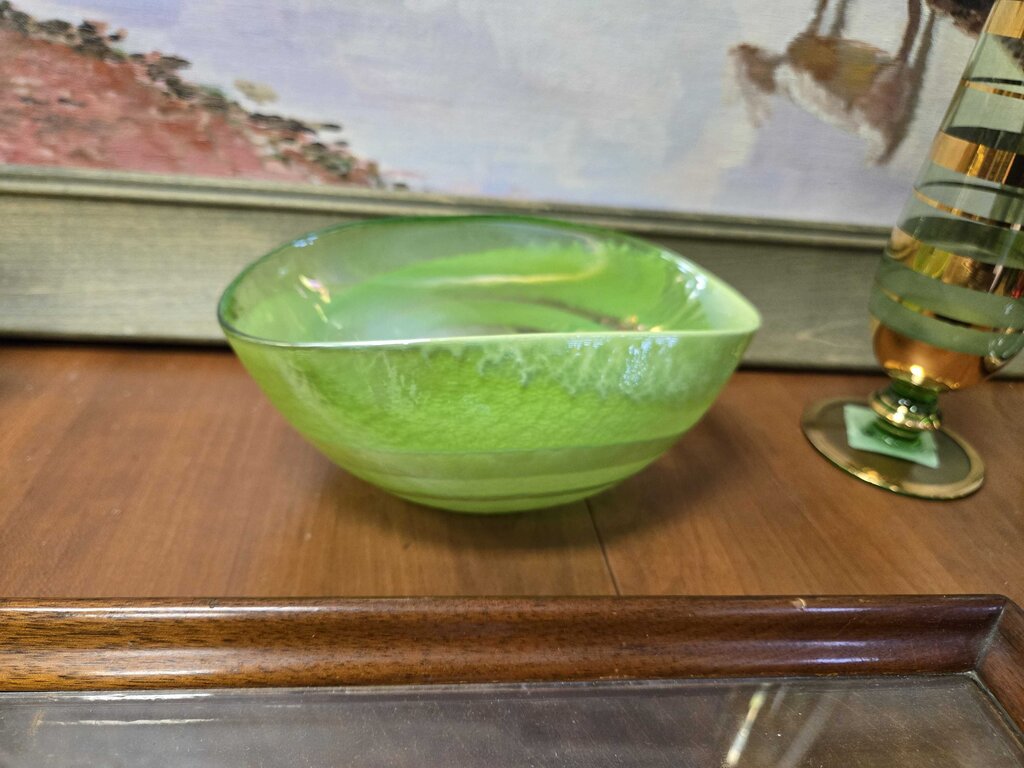 Green art glass bowl 7 x 4.5 x 3 tall