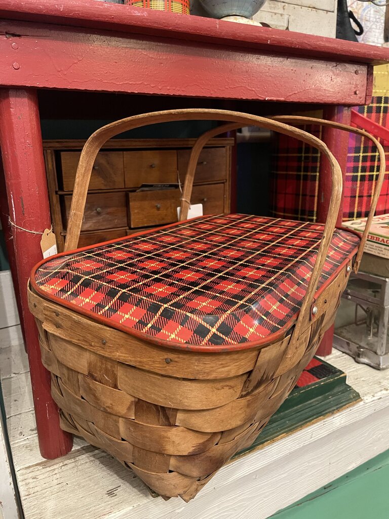 Jens Fresh Vintage ~ Vintage rare metal plaid lid picnic basket