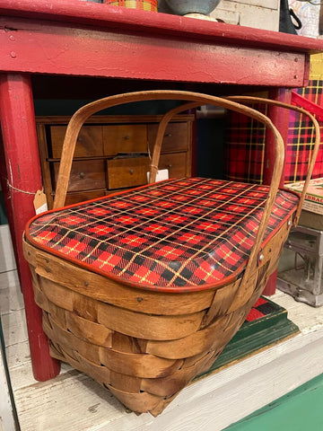 Jens Fresh Vintage ~ Vintage rare metal plaid lid picnic basket