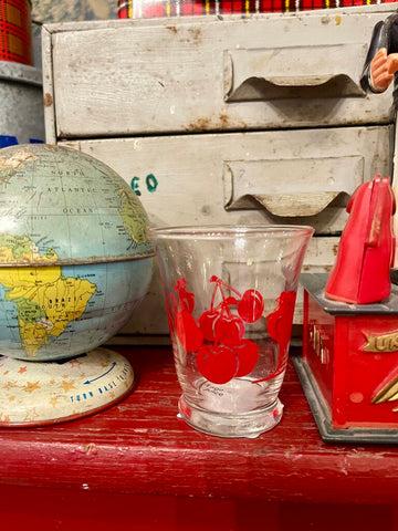 Jens Fresh Vintage ~ Vintage cherry juice glass