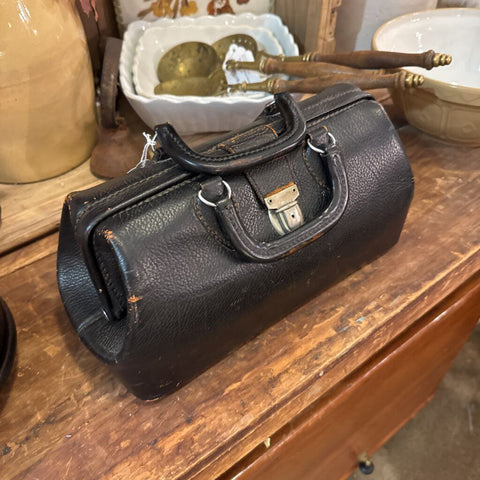 VINTAGE COWHIDE DENTIST BAG