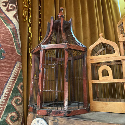 Round bird cage
