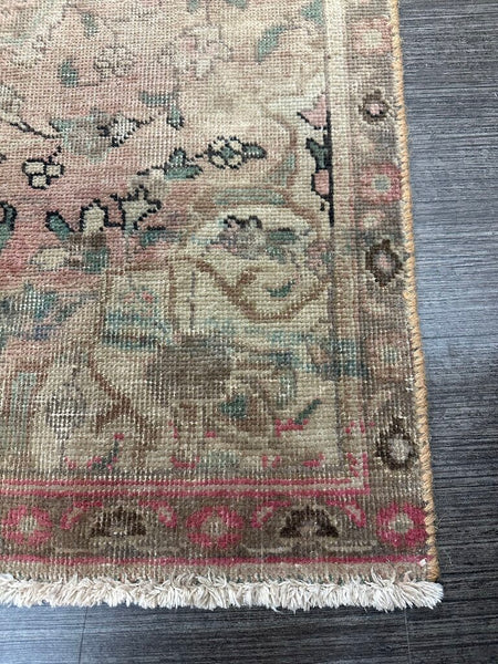 Appx 3.1x4.3 ft. vintage wool rug