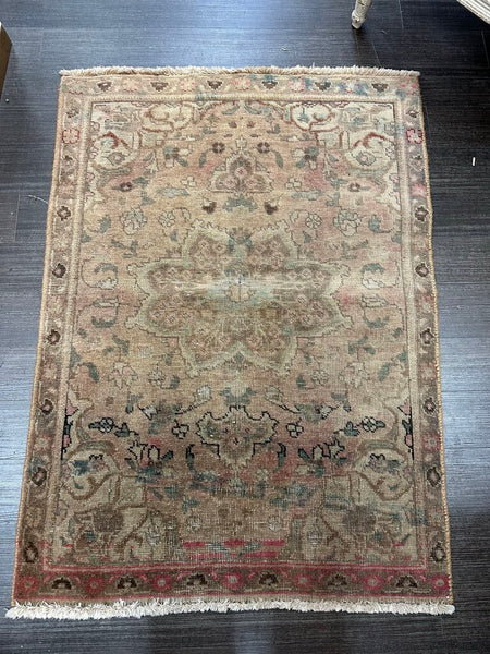 Appx 3.1x4.3 ft. vintage wool rug