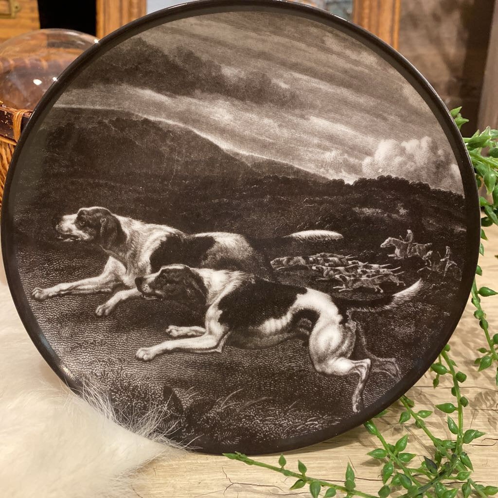 Caskata Hunting Scene Dog Plate