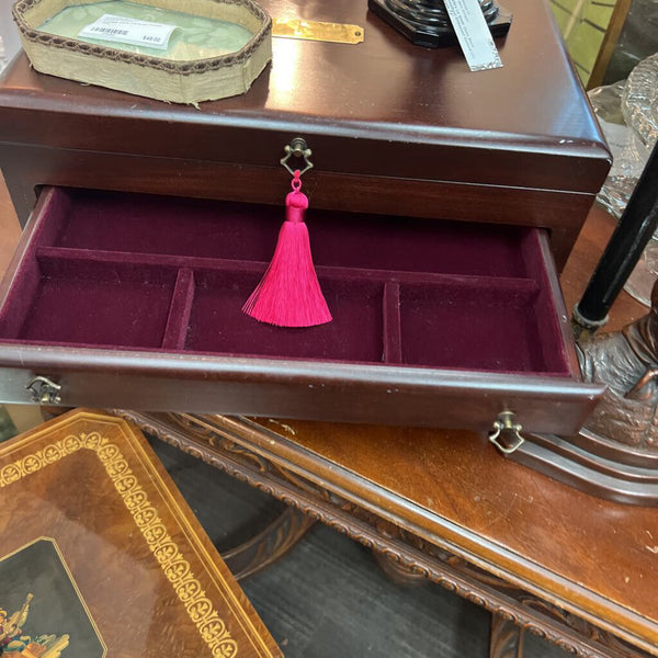 Vintage Reed & Barton Jewelry Box