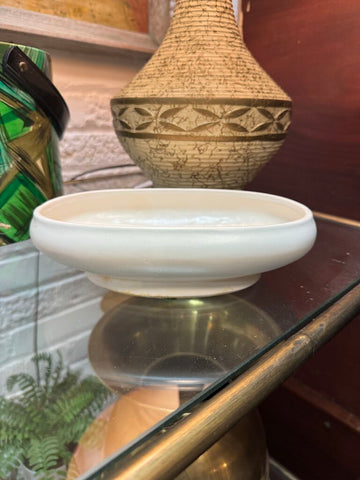 White Oval Pottery W0693