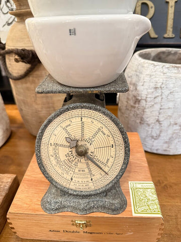 Vintage scale