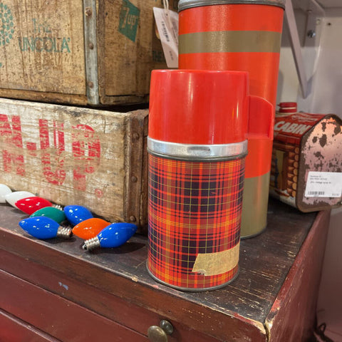 Jens Fresh Vintage ~ Vintage short plaid thermos